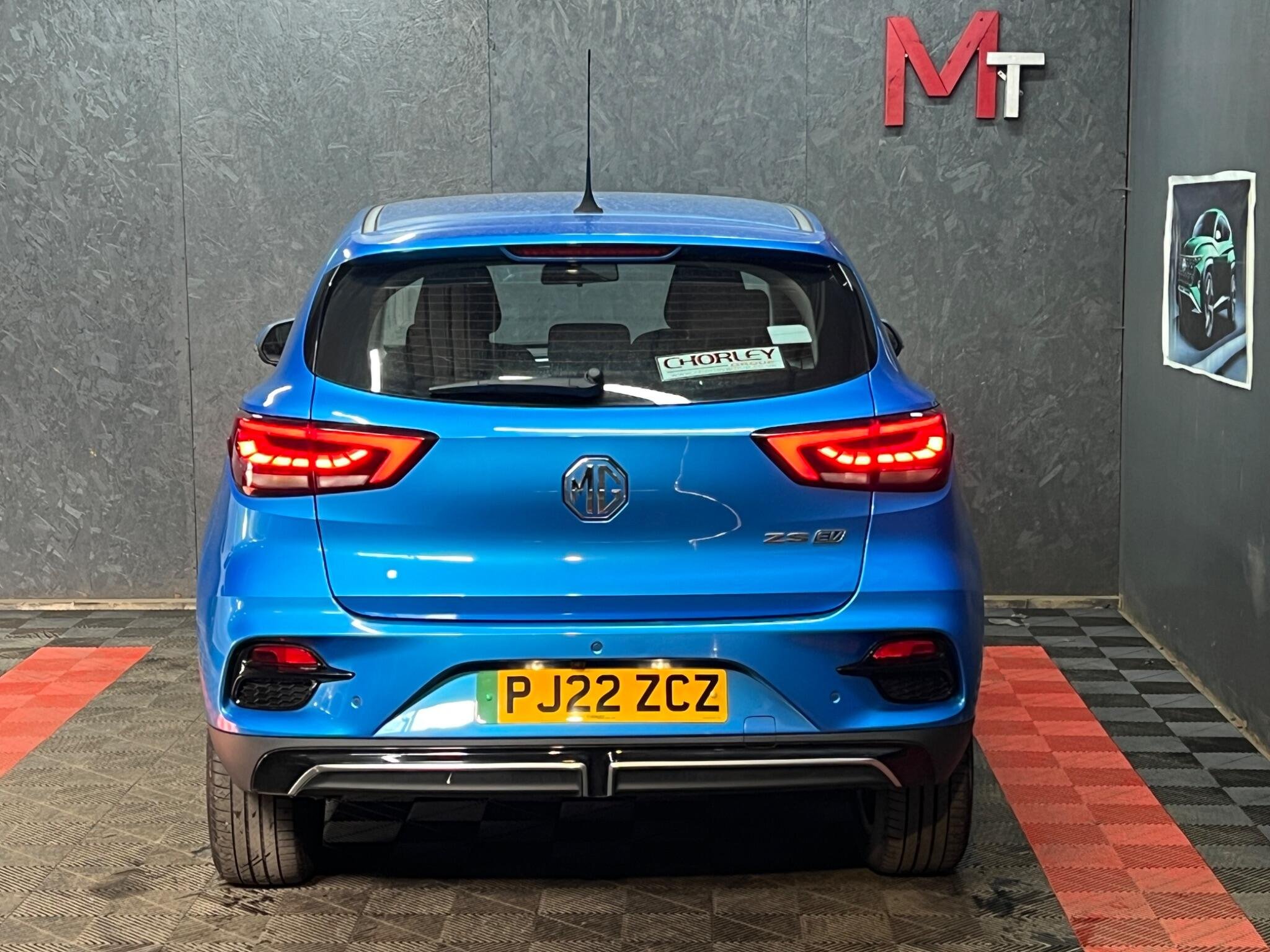 Used 2022 MG ZS 51.1kWh SE Auto 5dr for sale in Halifax, West Yorkshire ...